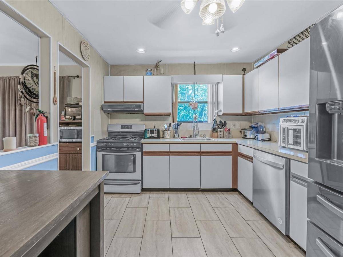 Islip, NY 11751,26 S Shore CT