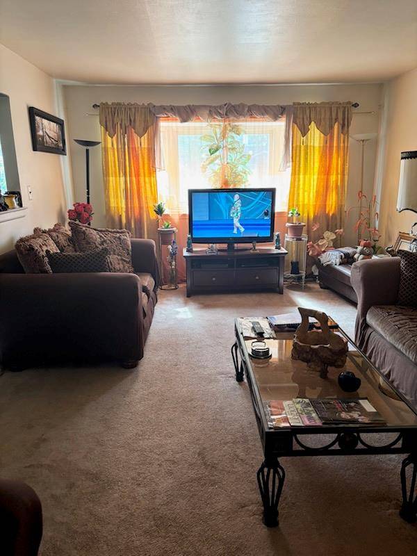 Rosedale, NY 11422,144-25 253rd ST