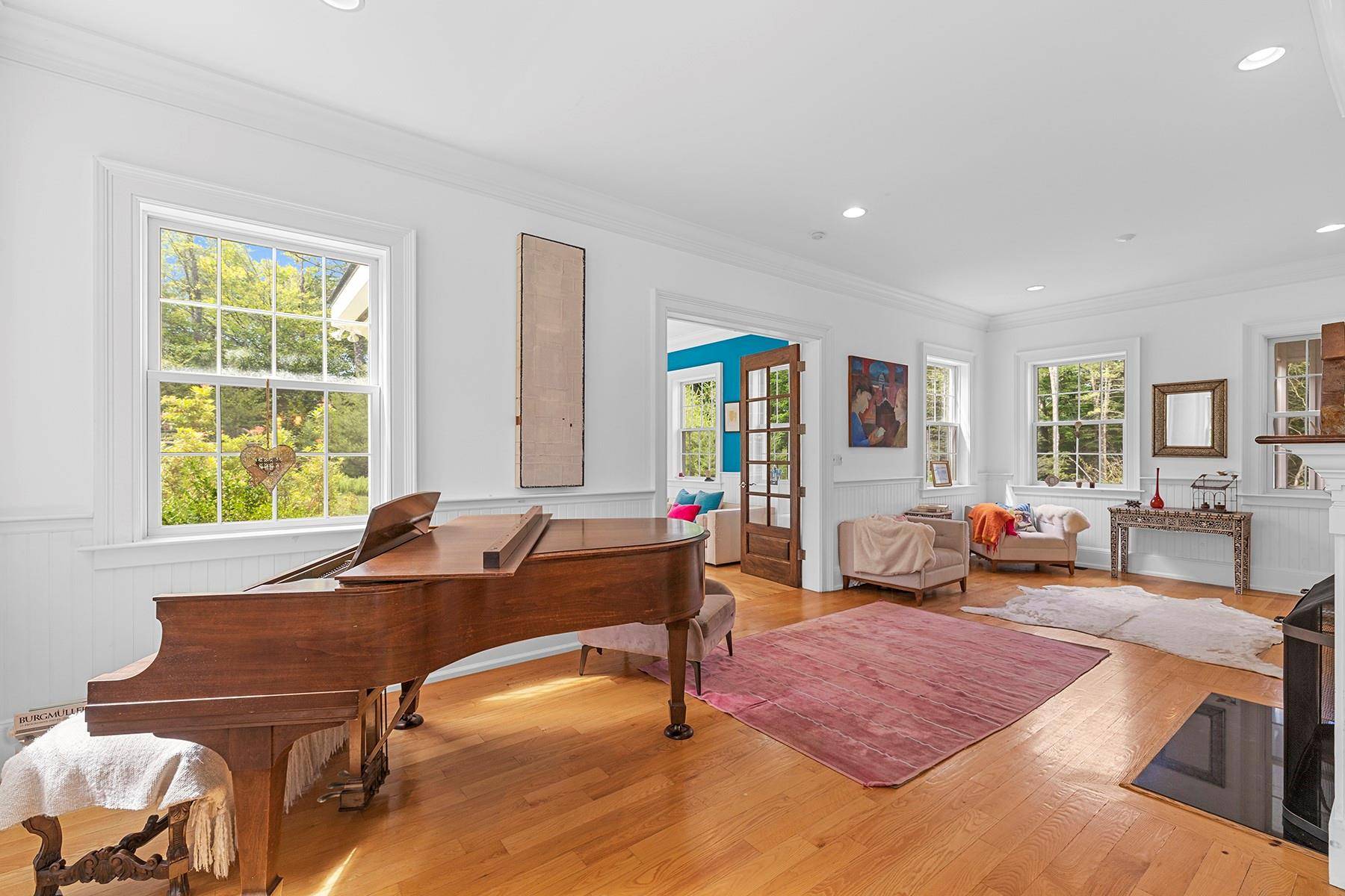 Willow, NY 12495,11 Grogkill RD