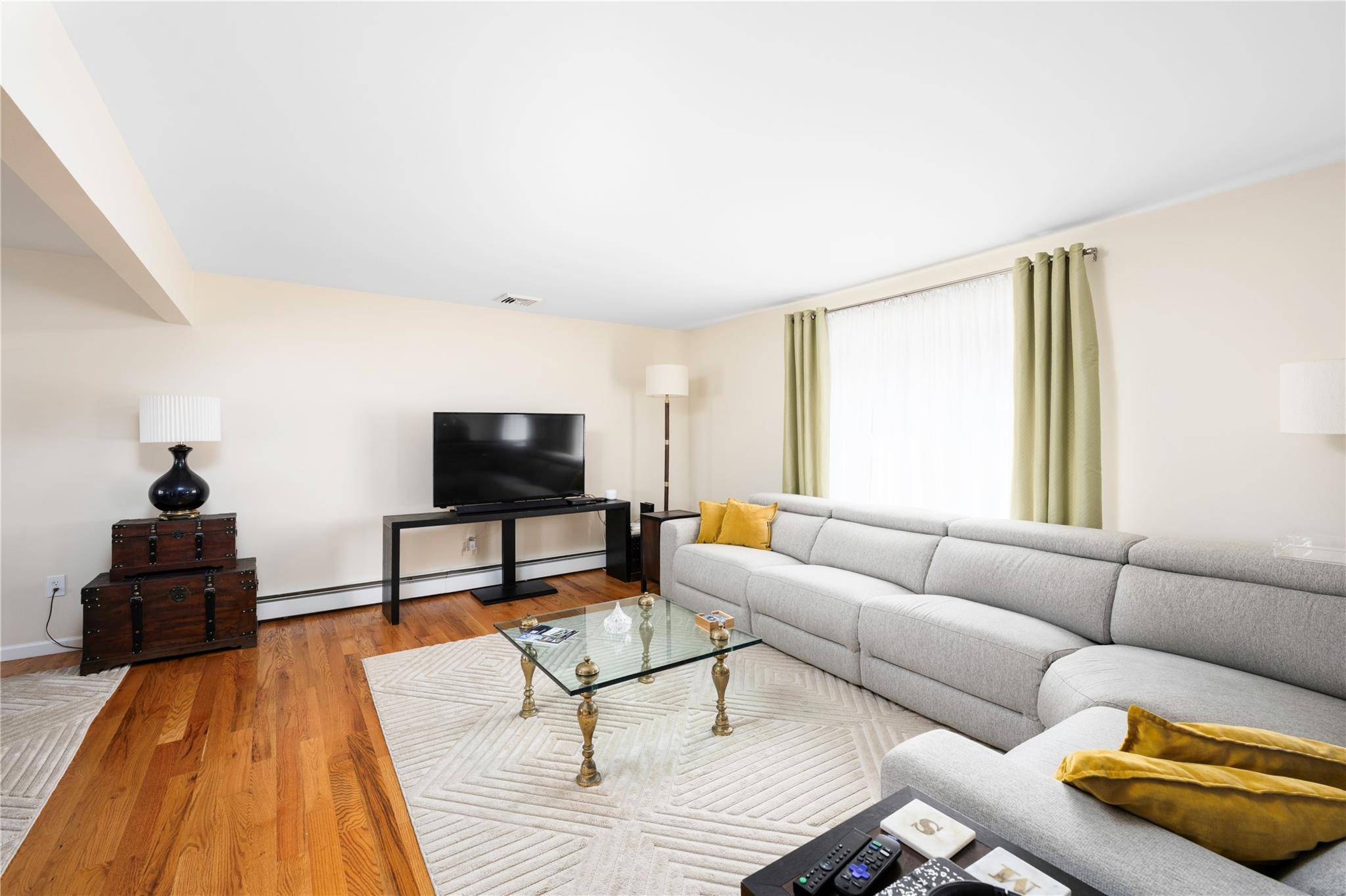 New Windsor, NY 12553,419 Philo ST