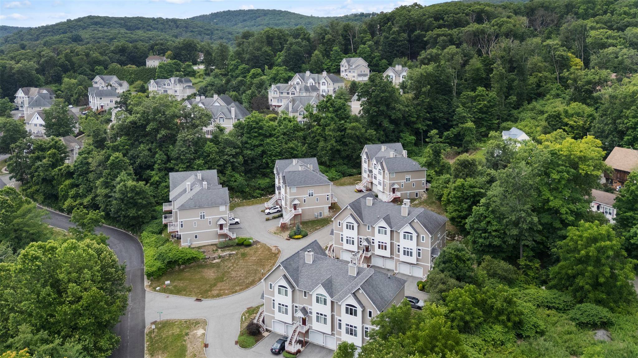 Fort Montgomery, NY 10922,6 Lakeview DR