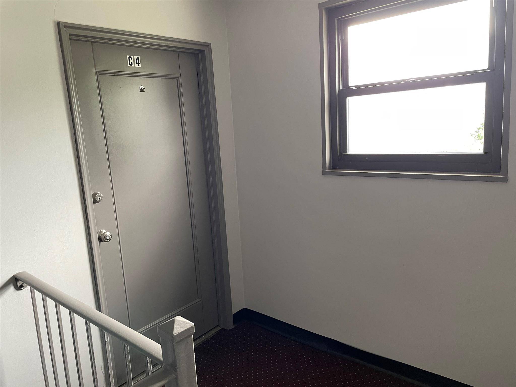 Amityville, NY 11701,121 Park AVE #C4