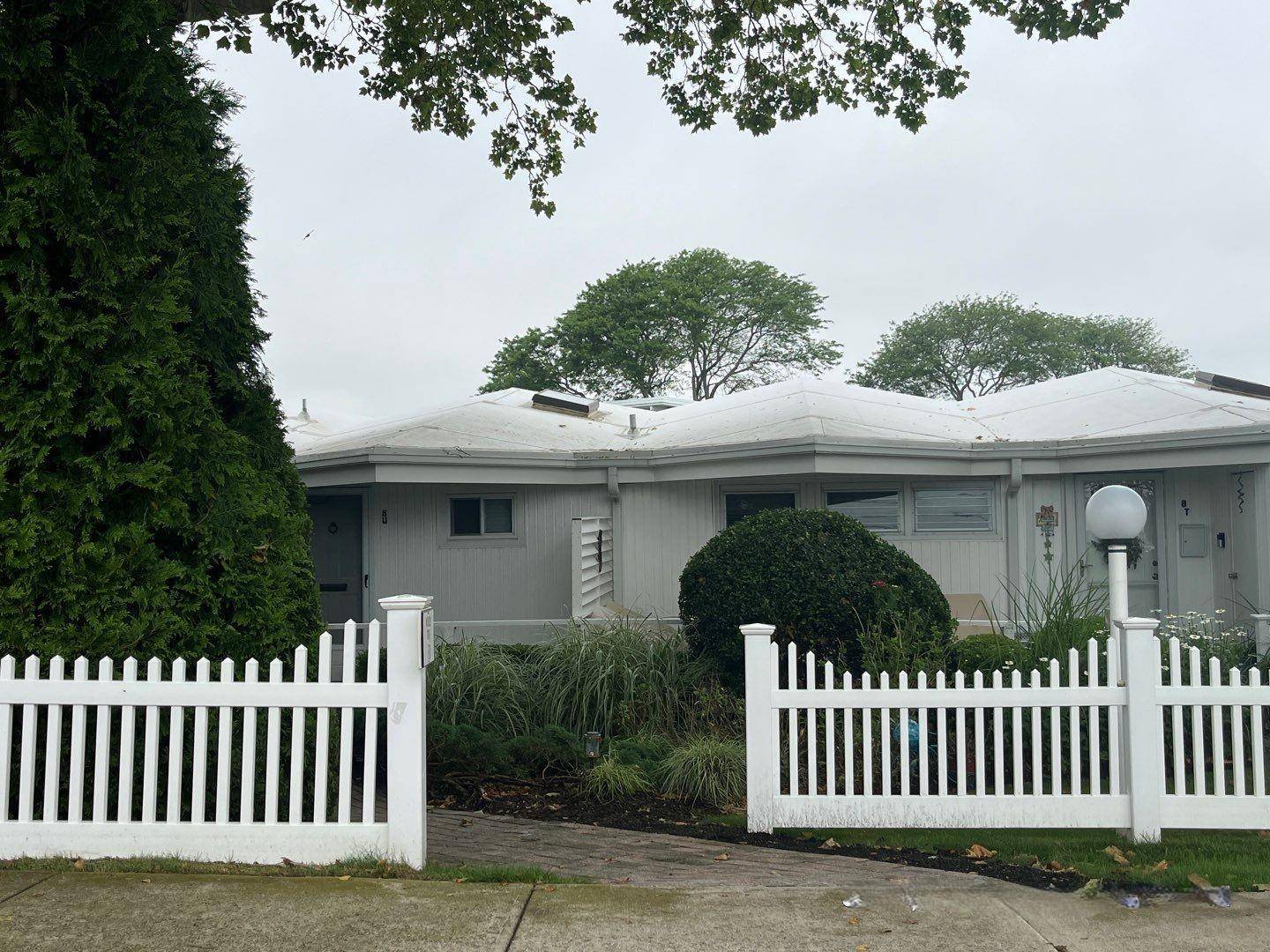 Westhampton Beach, NY 11978,35 Library AVE #8U