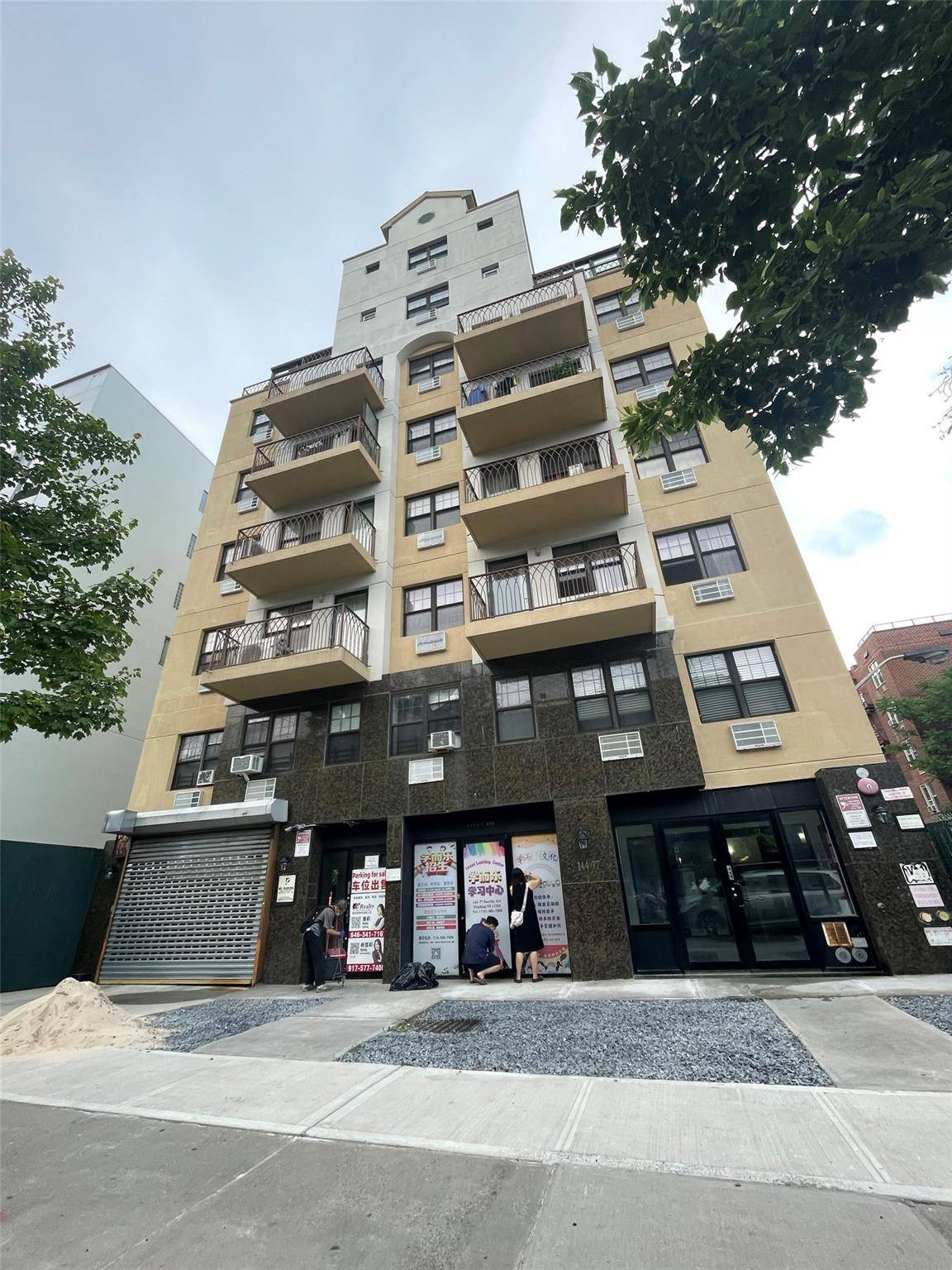Flushing, NY 11355,144-77 Barclay AVE #3D