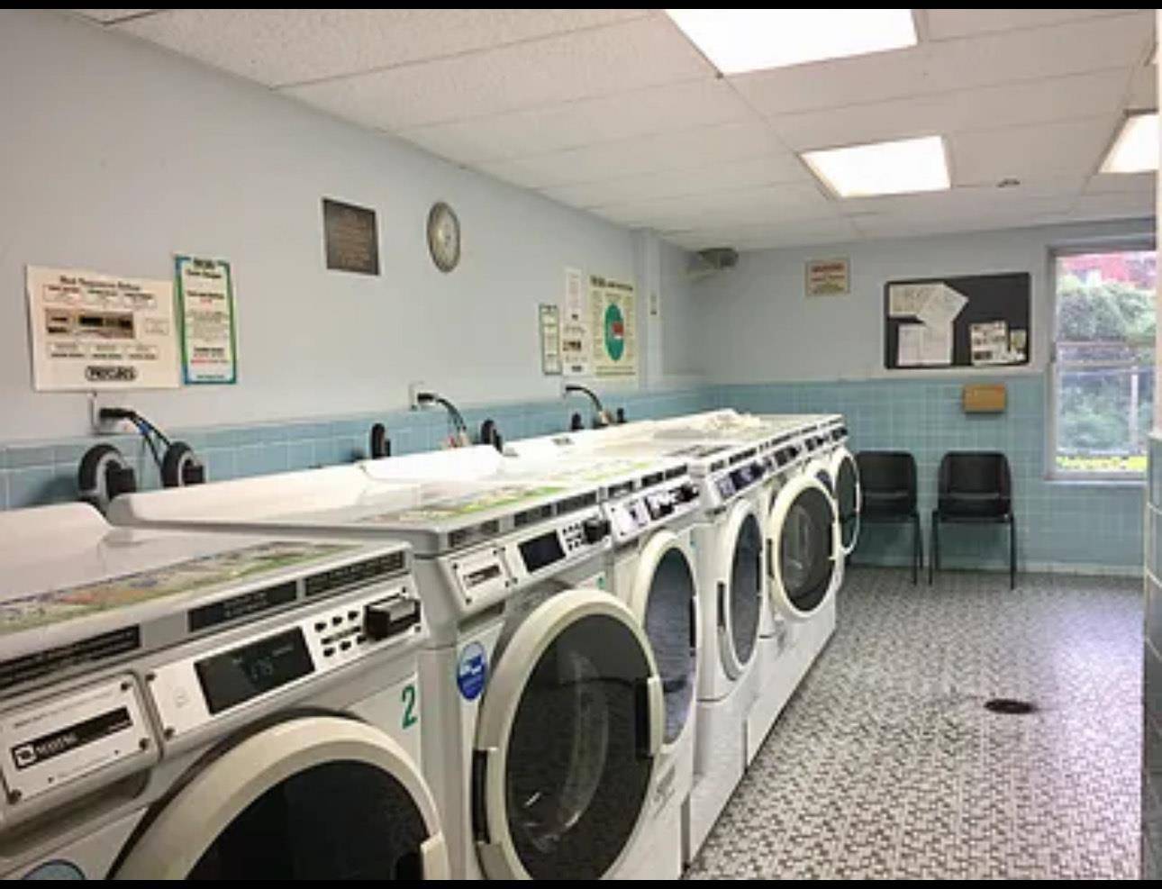 Rego Park, NY 11374,66-01 Burns #3V