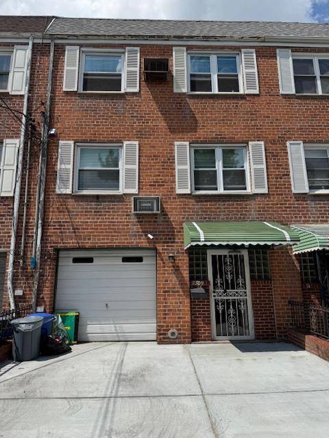 East Elmhurst, NY 11370,7309 31 AVE