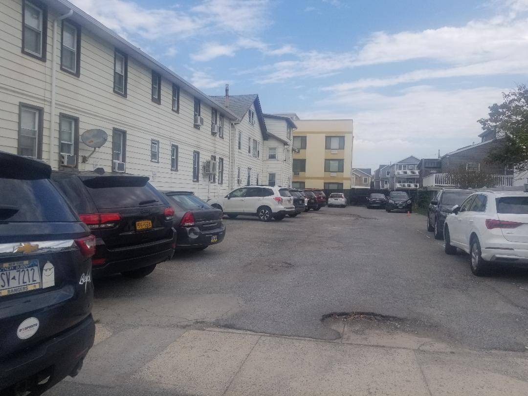 Long Beach, NY 11561,20 Delaware AVE #2