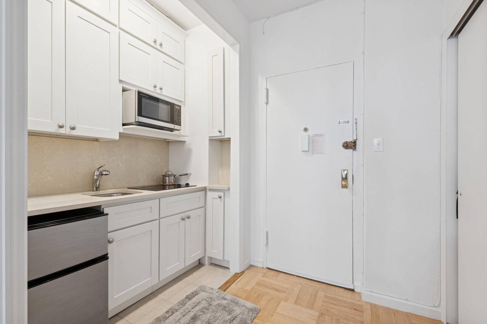 Forest Hills, NY 11375,76-26 113th ST #1B