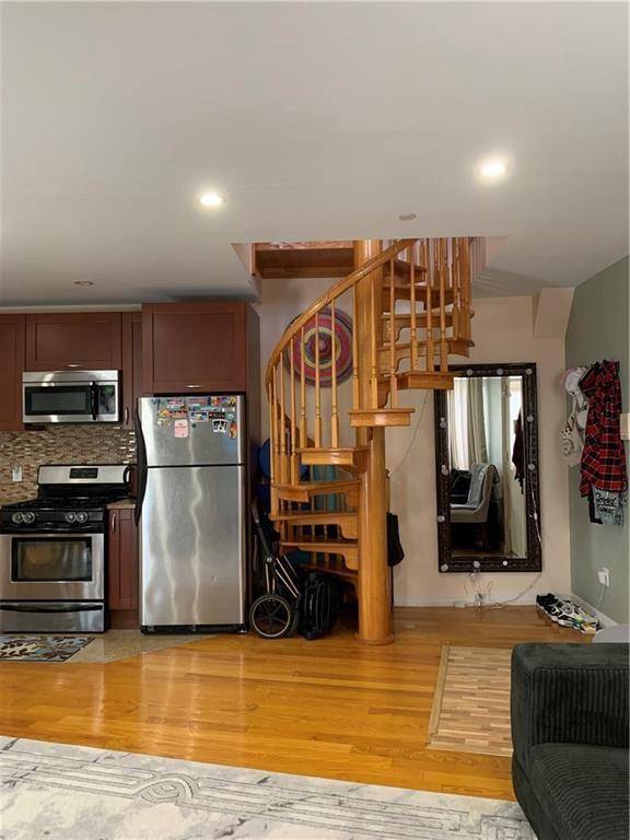 Brooklyn, NY 11235,63 Brighton 2 PL