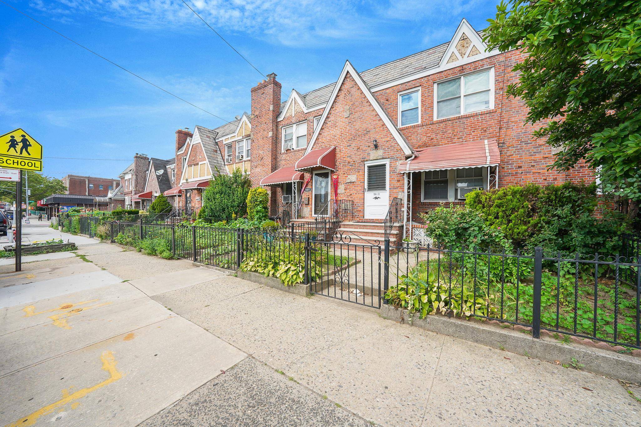 Queens Village, NY 11428,90-13 Francis Lewis BLVD