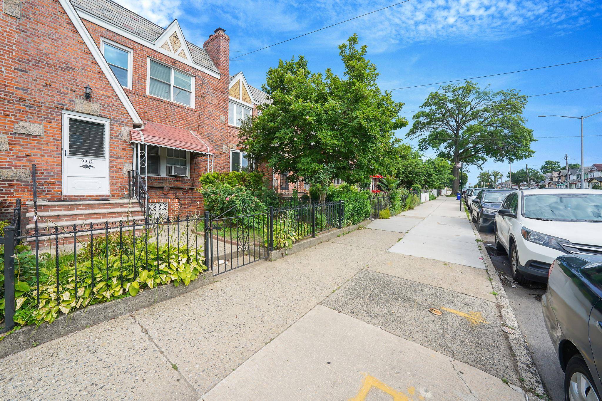 Queens Village, NY 11428,90-13 Francis Lewis BLVD