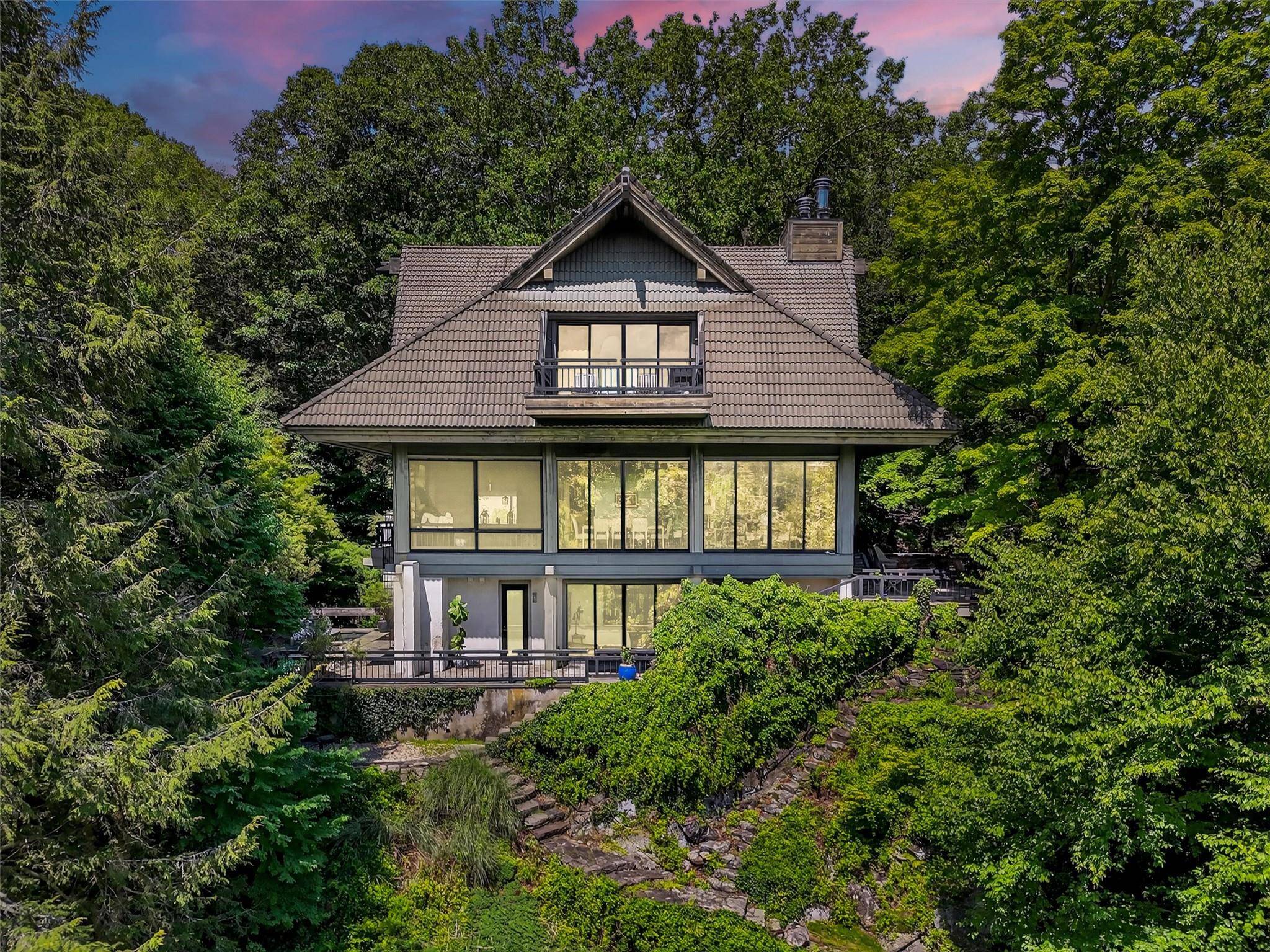 Pound Ridge, NY 10576,16 Gorge LN