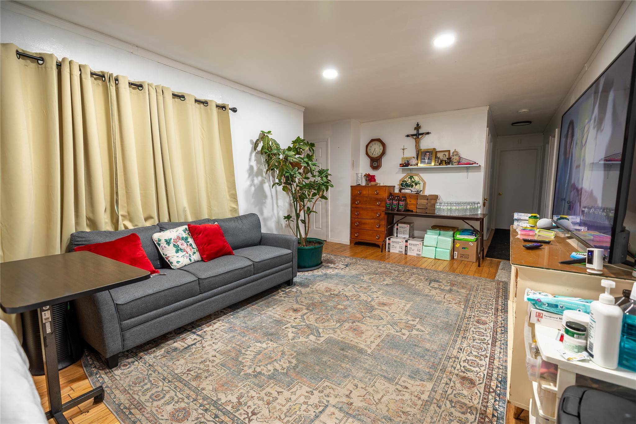 Massapequa, NY 11758,24 Quail RUN