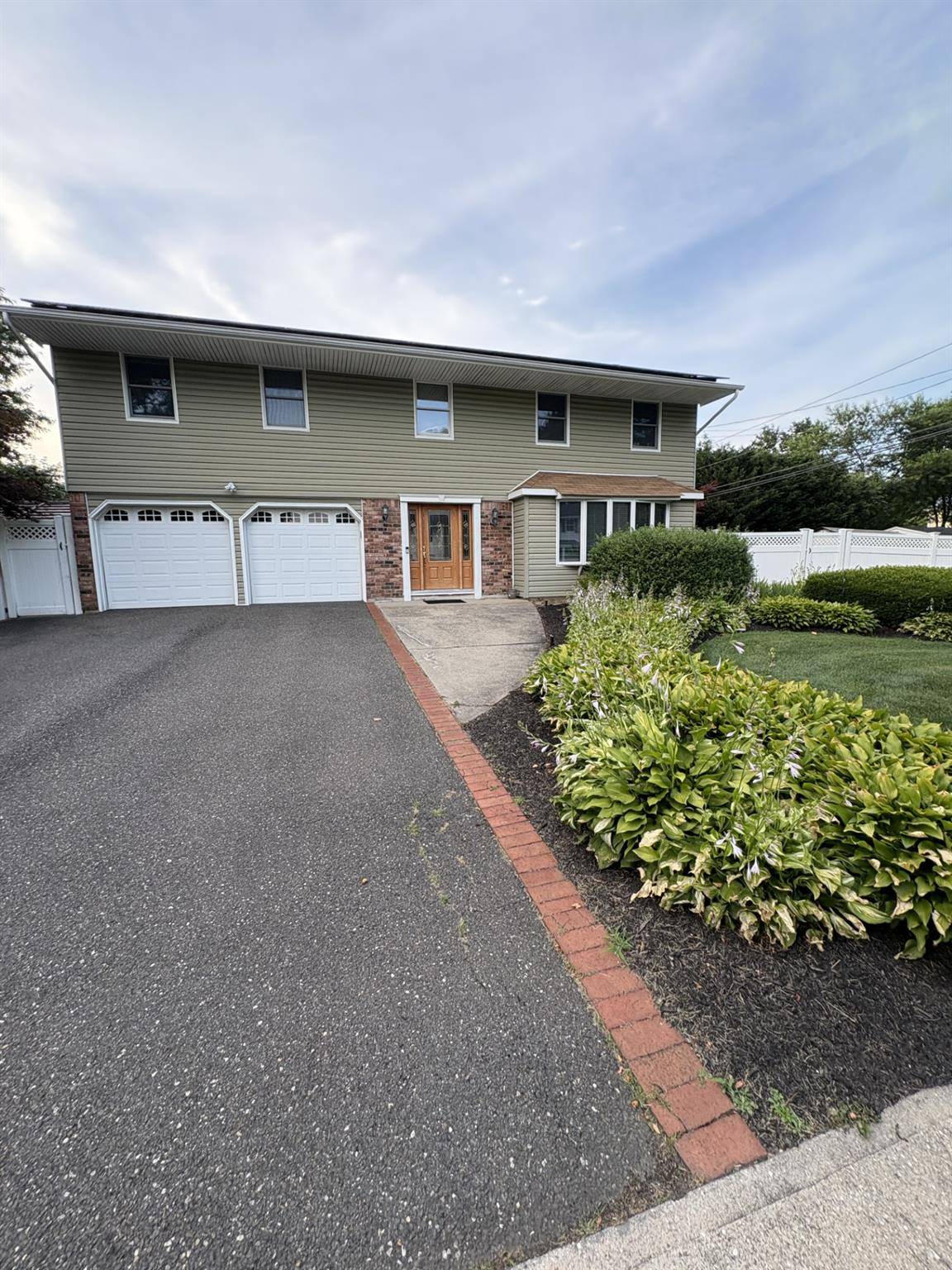 Hauppauge, NY 11788,147 Wayne ST