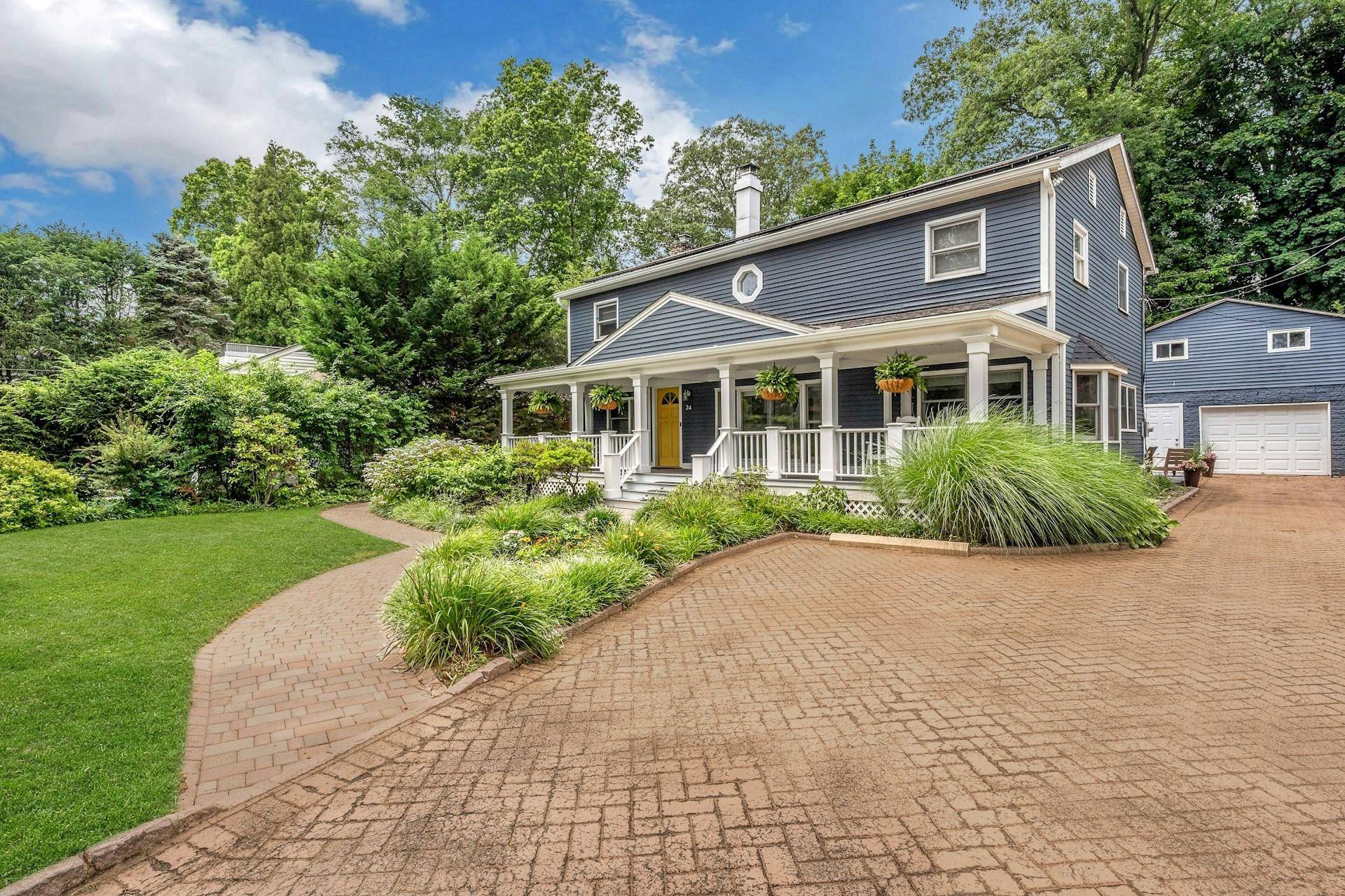 Ardsley, NY 10502,24 Sheldon ST