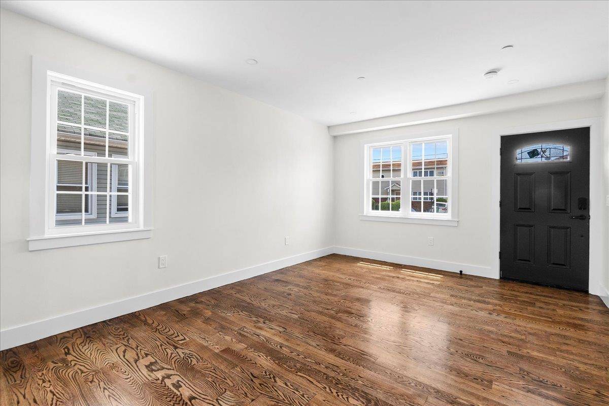 Jamaica, NY 11434,167-05 145th DR