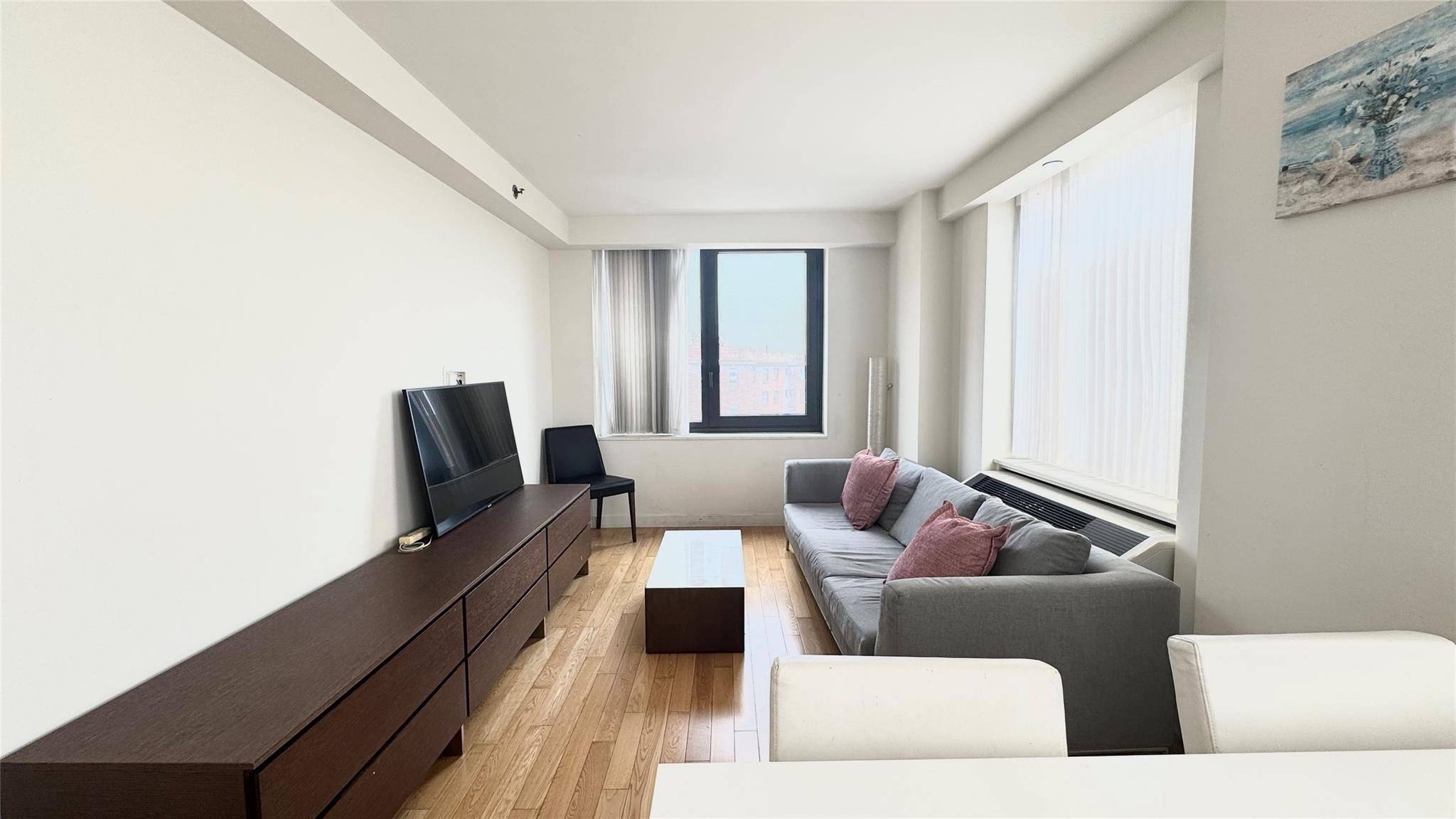 Flushing, NY 11354,39-16 Prince ST #8E
