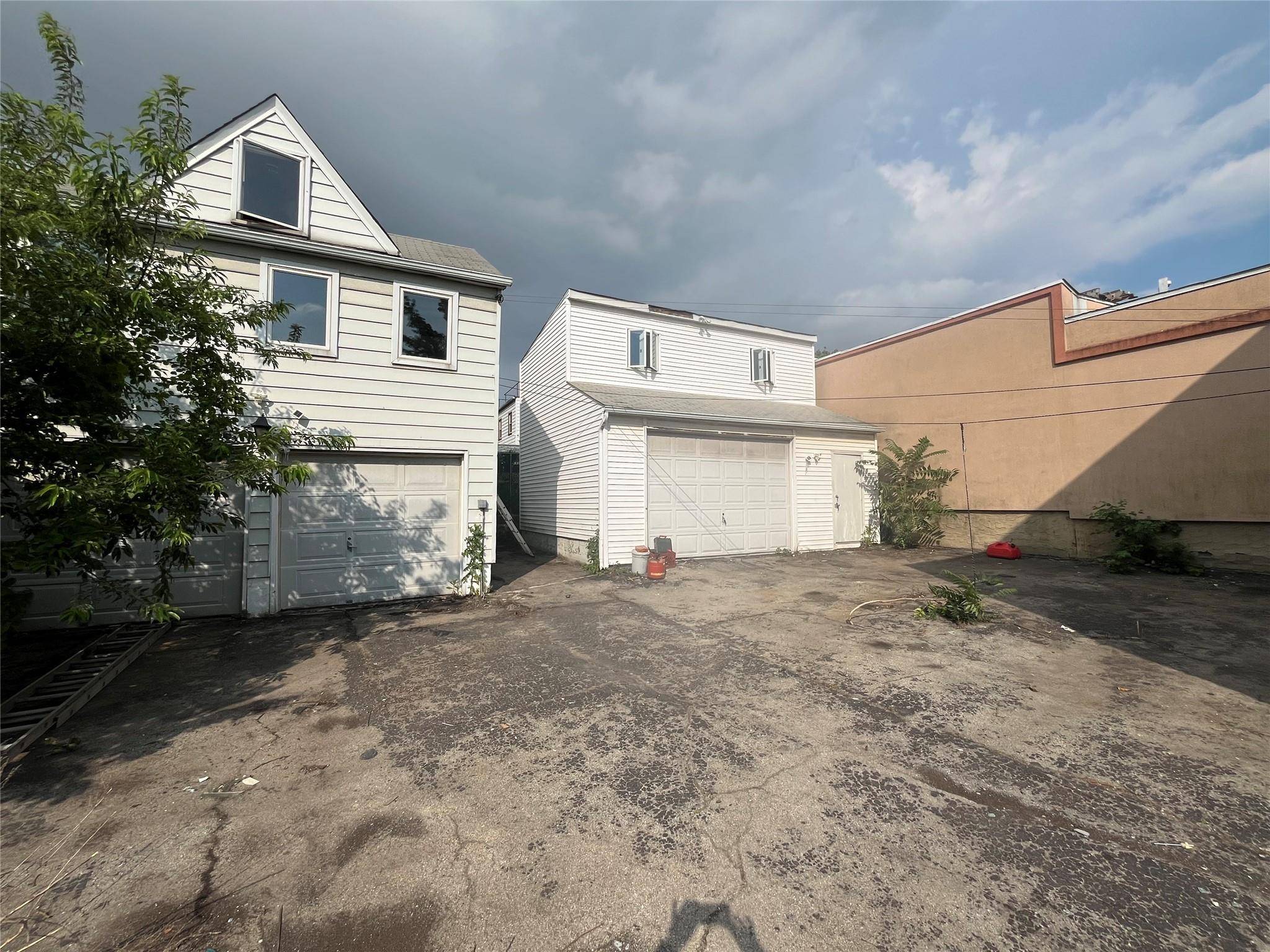 Maspeth, NY 11378,5611 Remsen PL