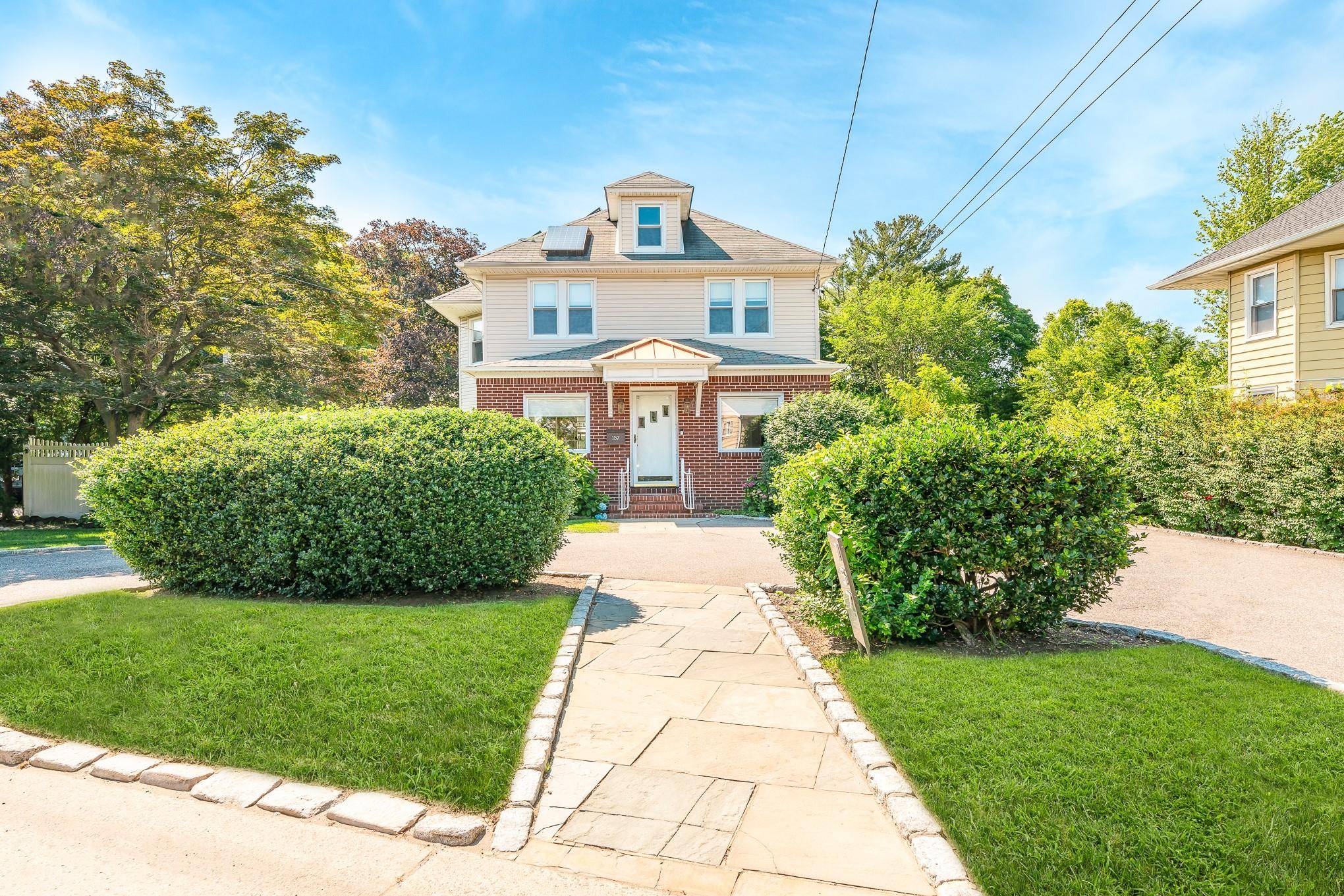 Syosset, NY 11791,157 Berry Hill RD