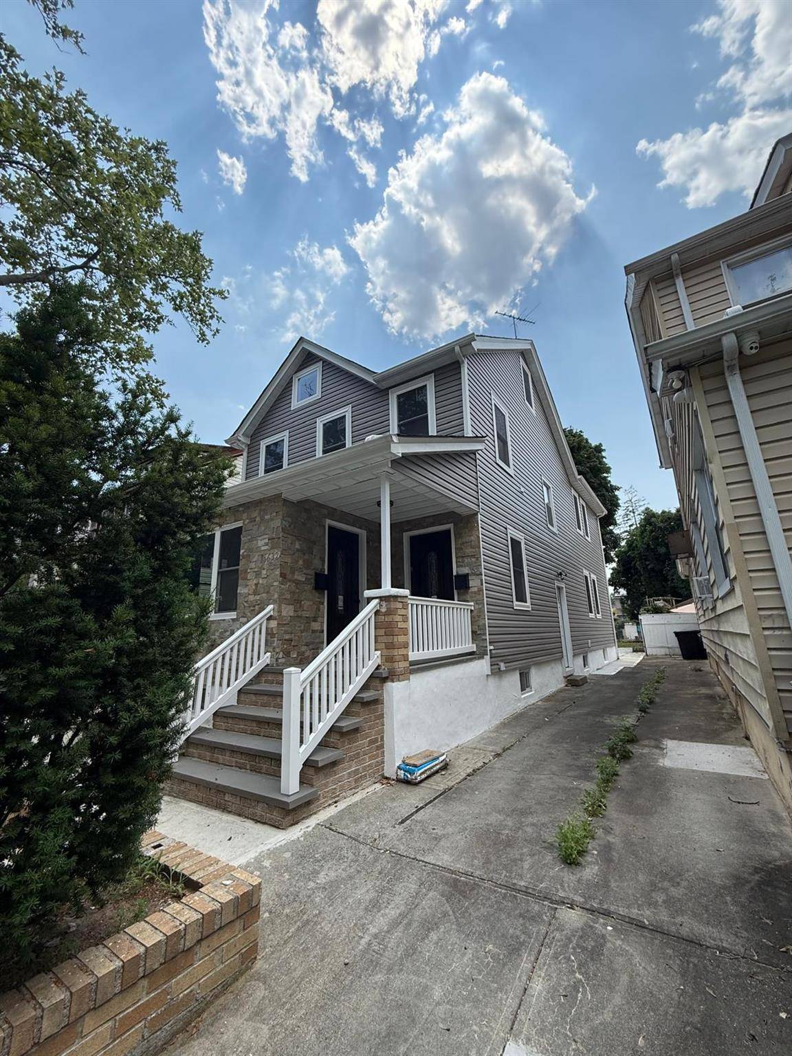 Rosedale, NY 11422,14632 Huxley ST