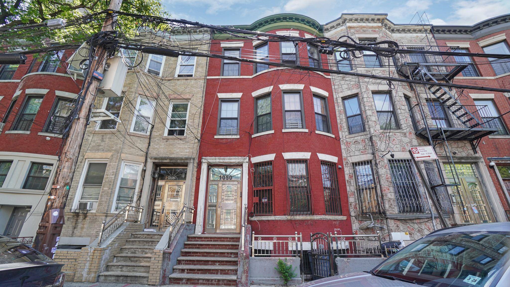 Bronx, NY 10456,1050 Morris AVE