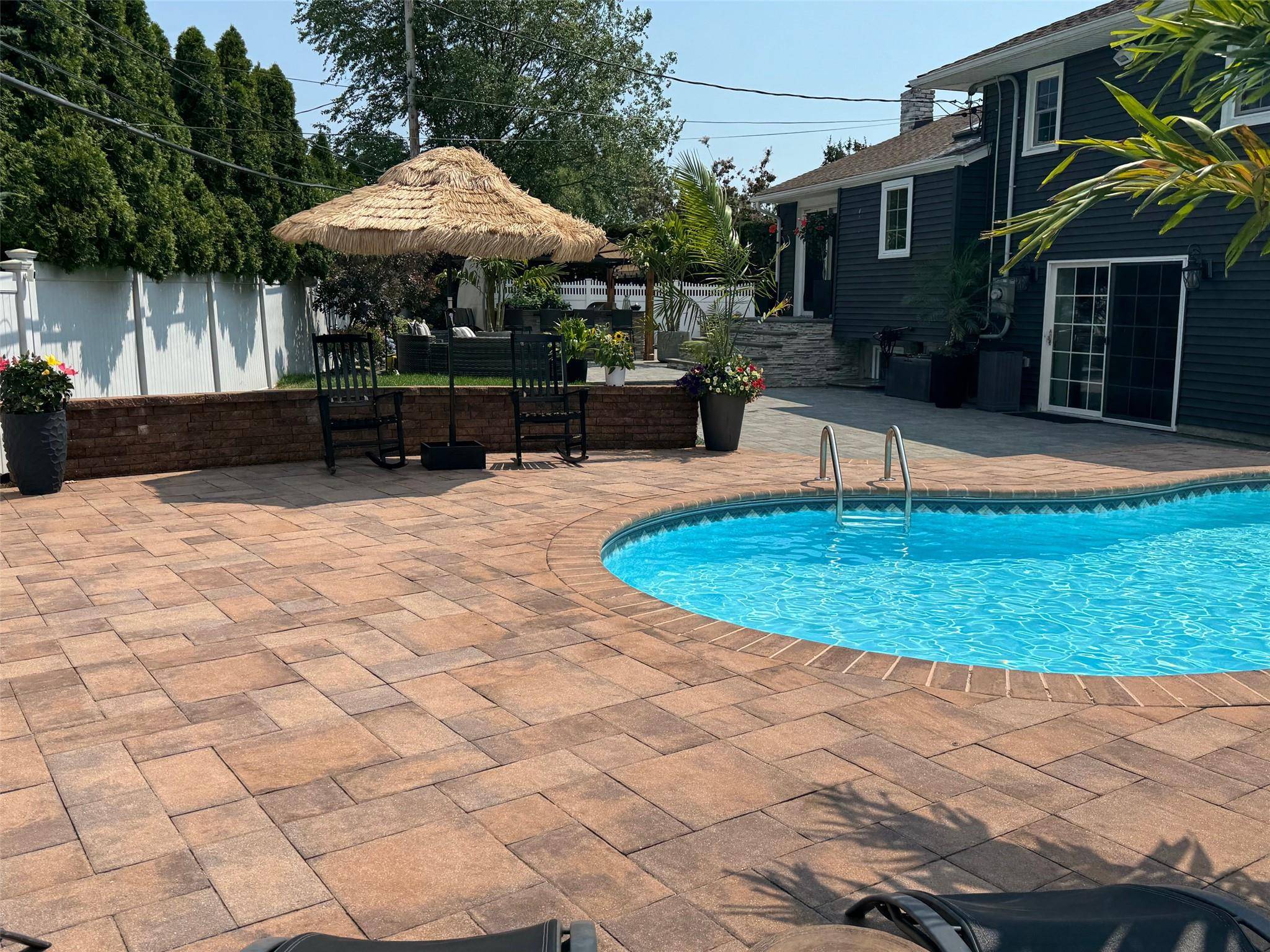 Wantagh, NY 11793,3765 Lynn LN