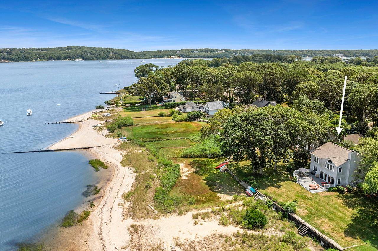 Greenport, NY 11944,2055 Bay Shore RD