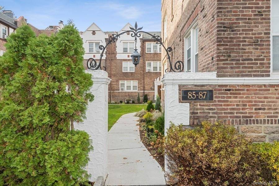 White Plains, NY 10603,85 N Broadway #2H