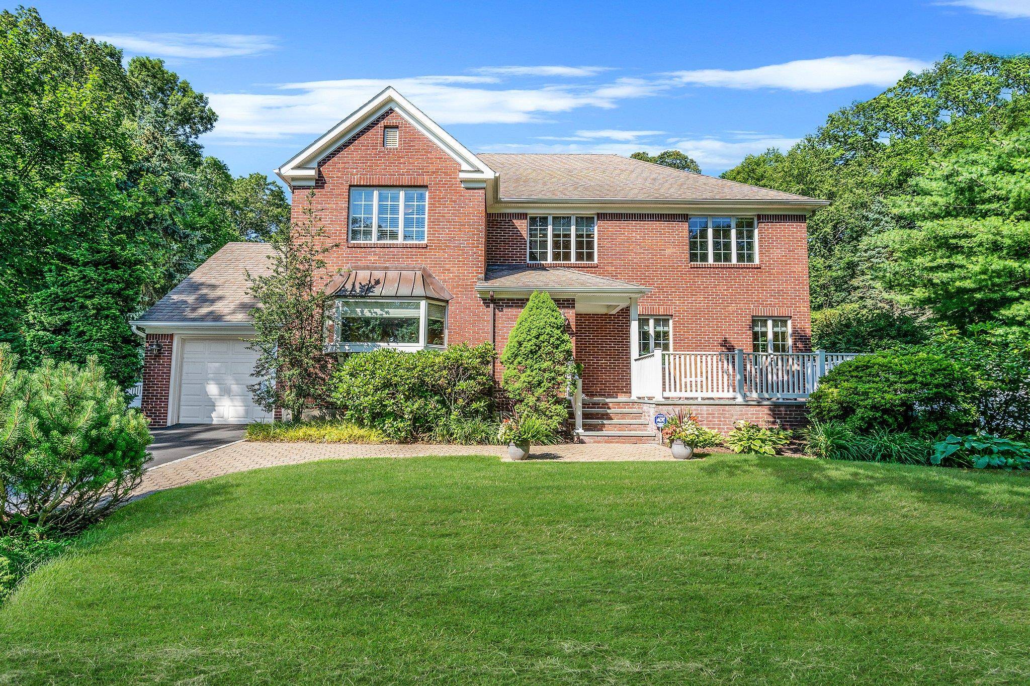 Dix Hills, NY 11746,7 Hunter CT