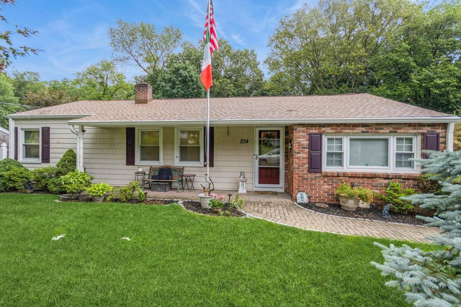 Cortlandt Manor, NY 10567,234 Millington RD