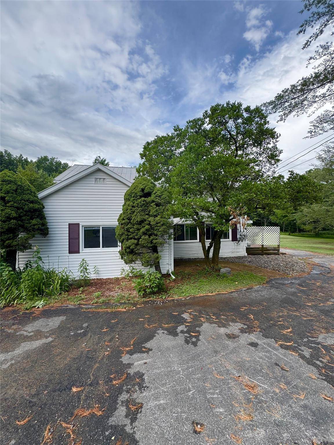 Stone Ridge, NY 12484,30 schoonmaker LN
