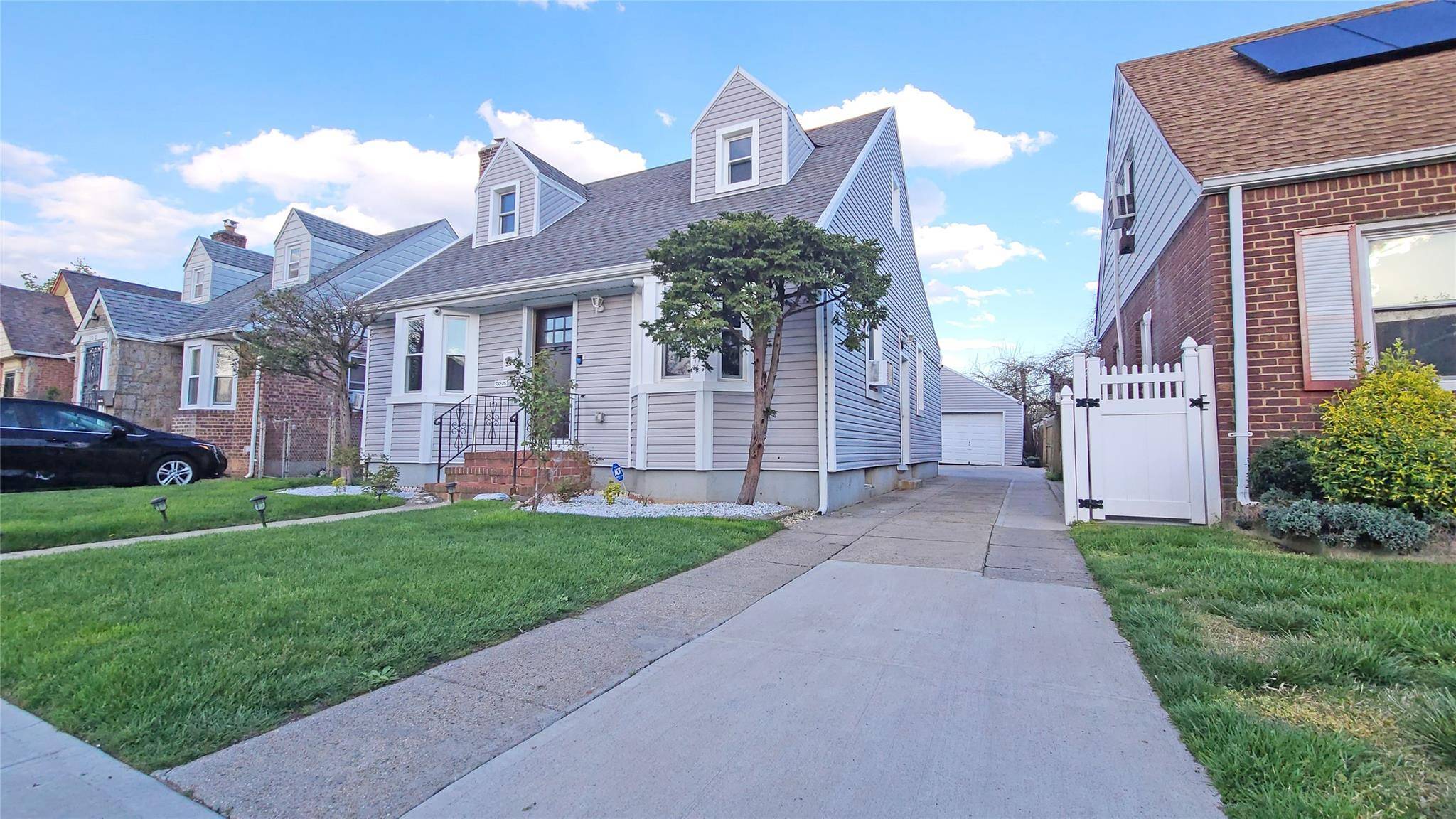 Laurelton, NY 11413,130-25 217th ST
