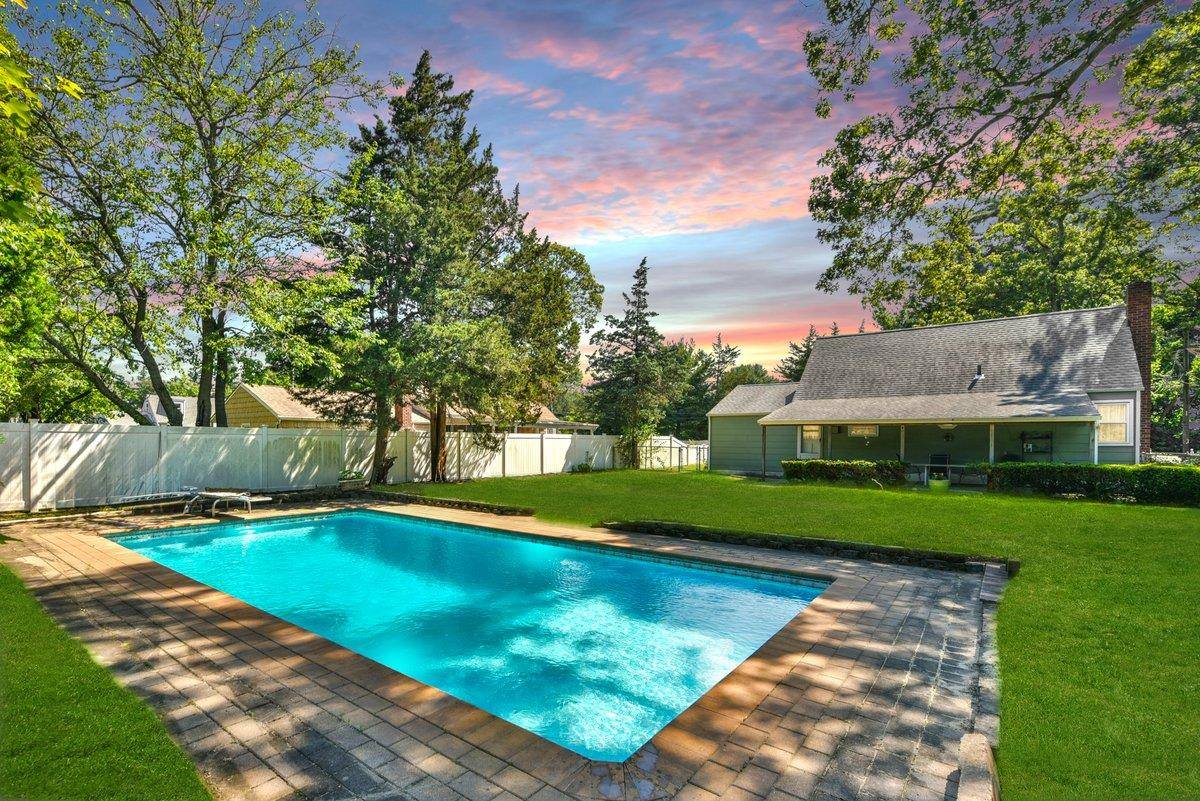 Centereach, NY 11720,42 N Coleman RD