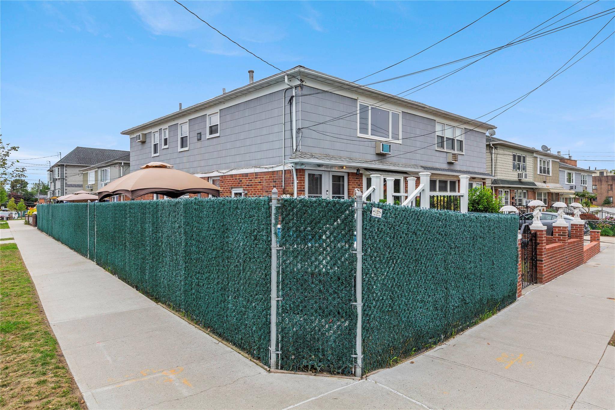 Ozone Park, NY 11417,150-03 Centreville ST
