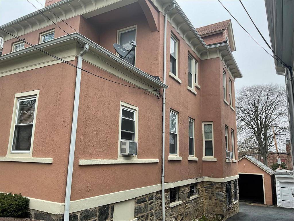 Mount Vernon, NY 10550,625 S 5th AVE