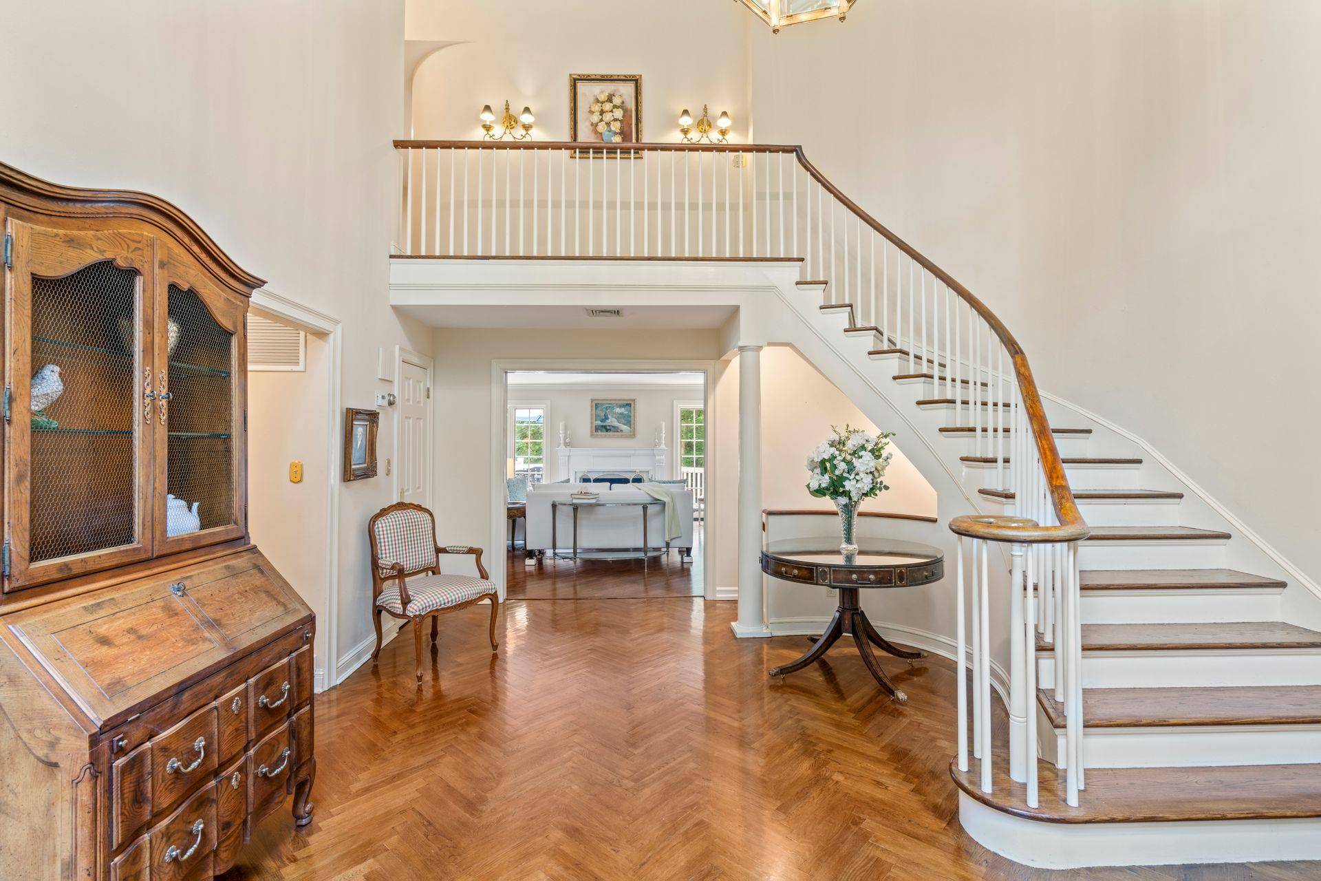 Lloyd Neck, NY 11743,1 White Cap CT