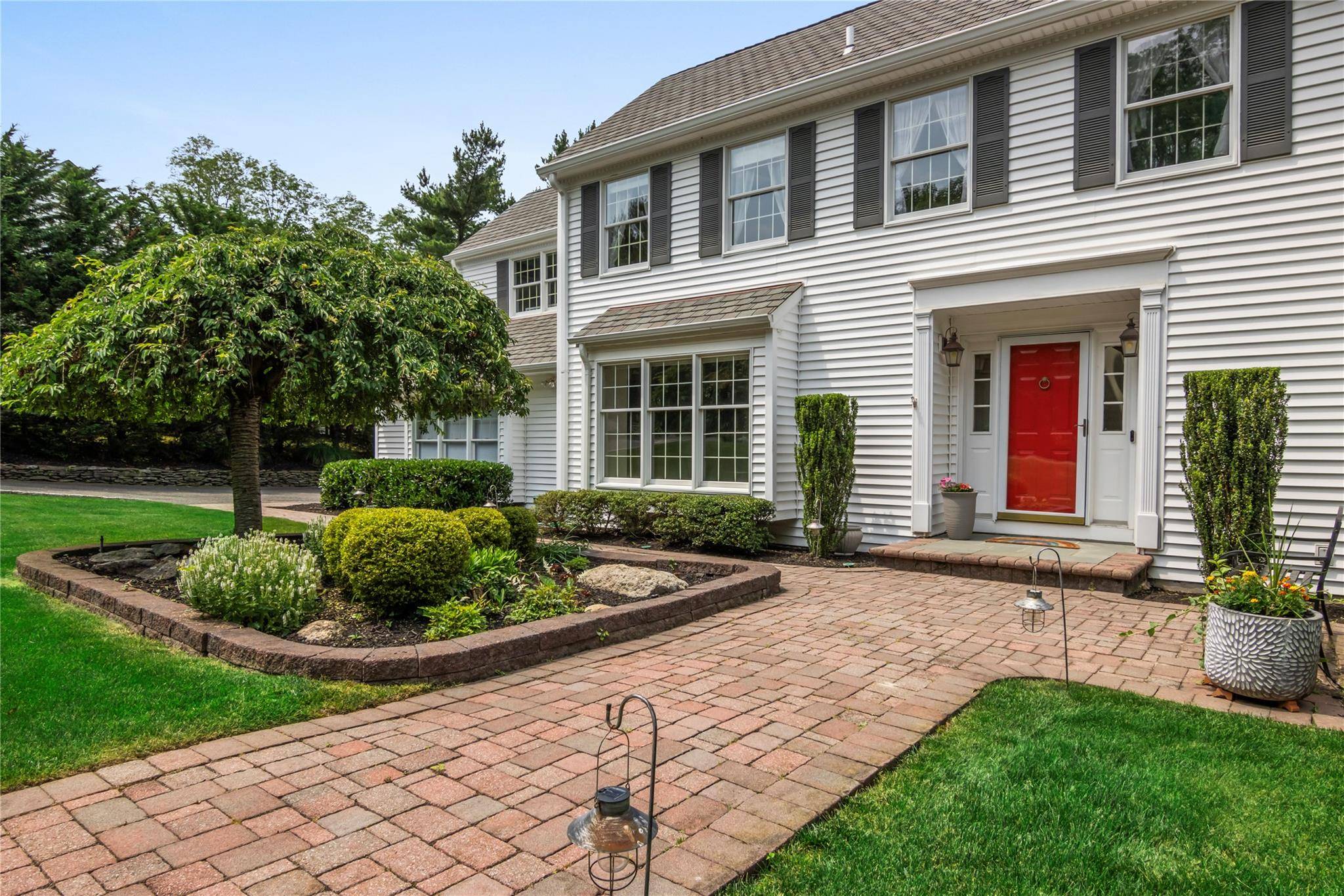 Stony Brook, NY 11790,4 Forsythe Meadow Lane