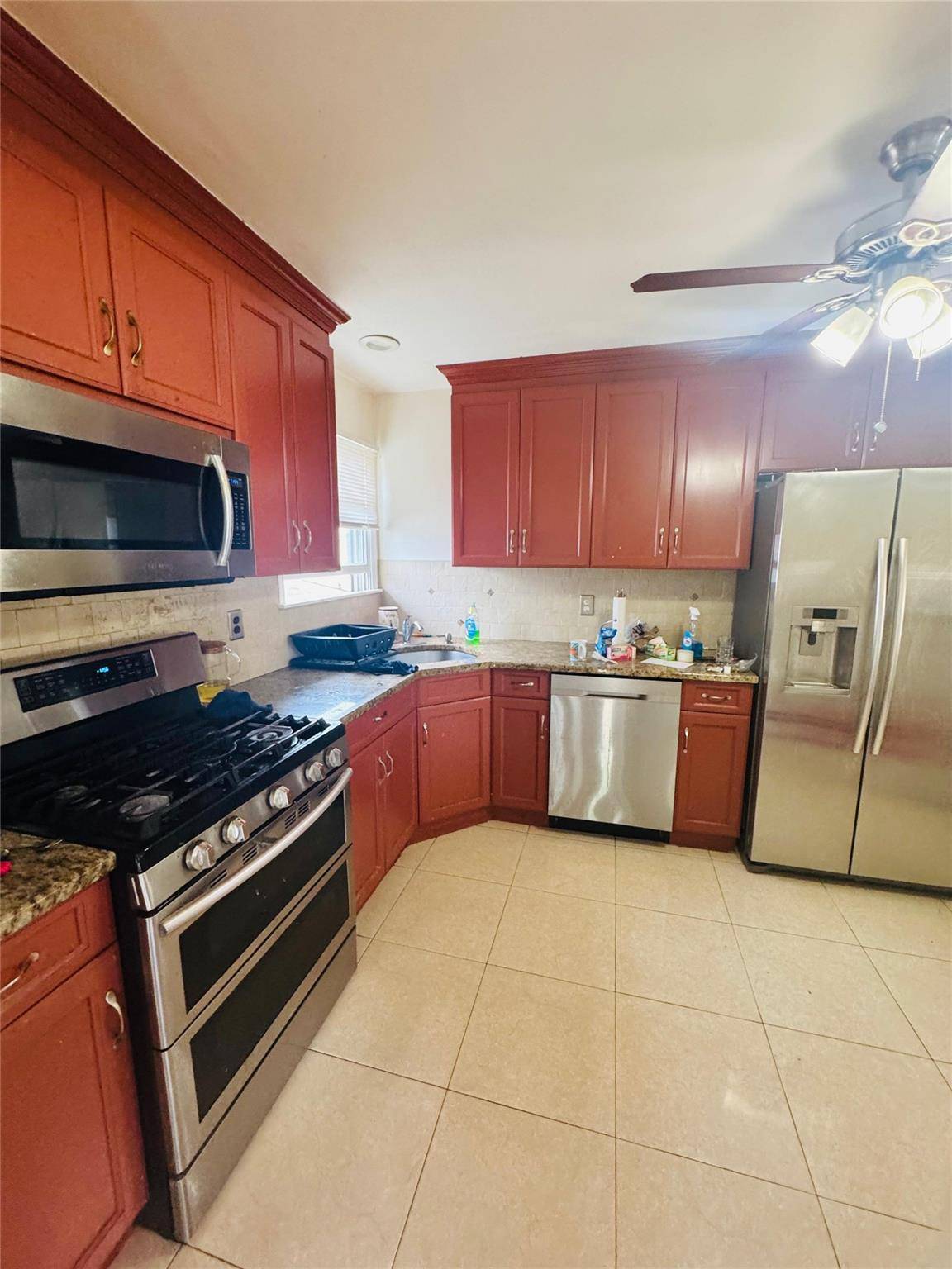 West Hempstead, NY 11552,233 Grand Ave
