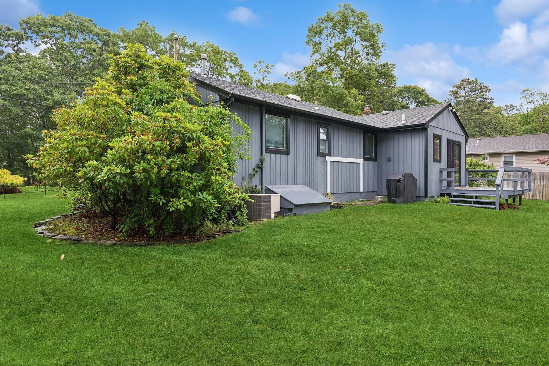 Hampton Bays, NY 11946,27 Atlantic AVE