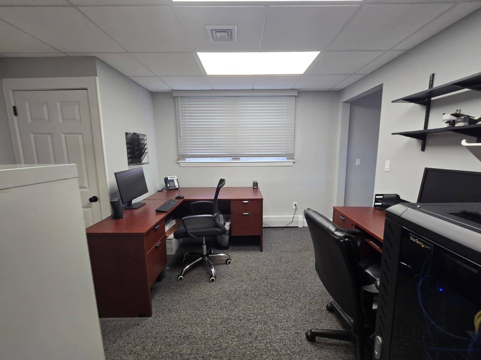 Smithtown, NY 11787,12 Manor RD