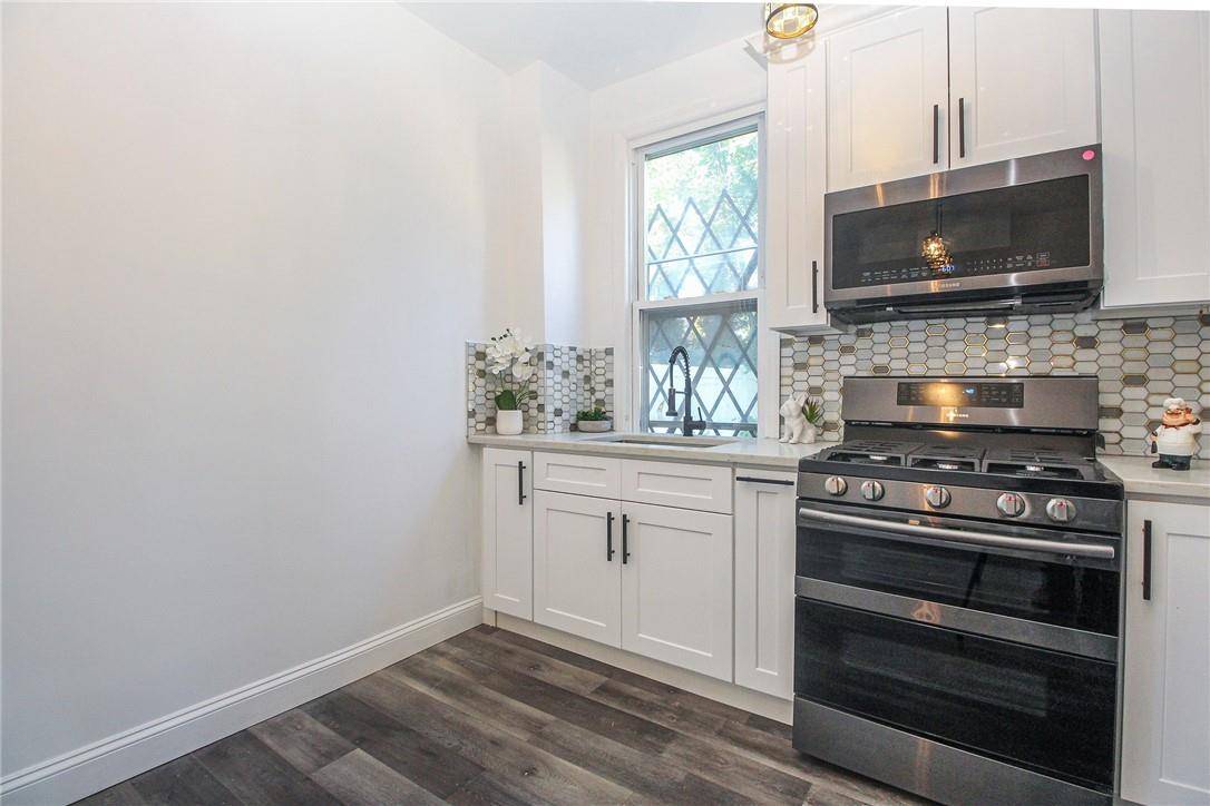 Bronx, NY 10463,3088 Heath AVE