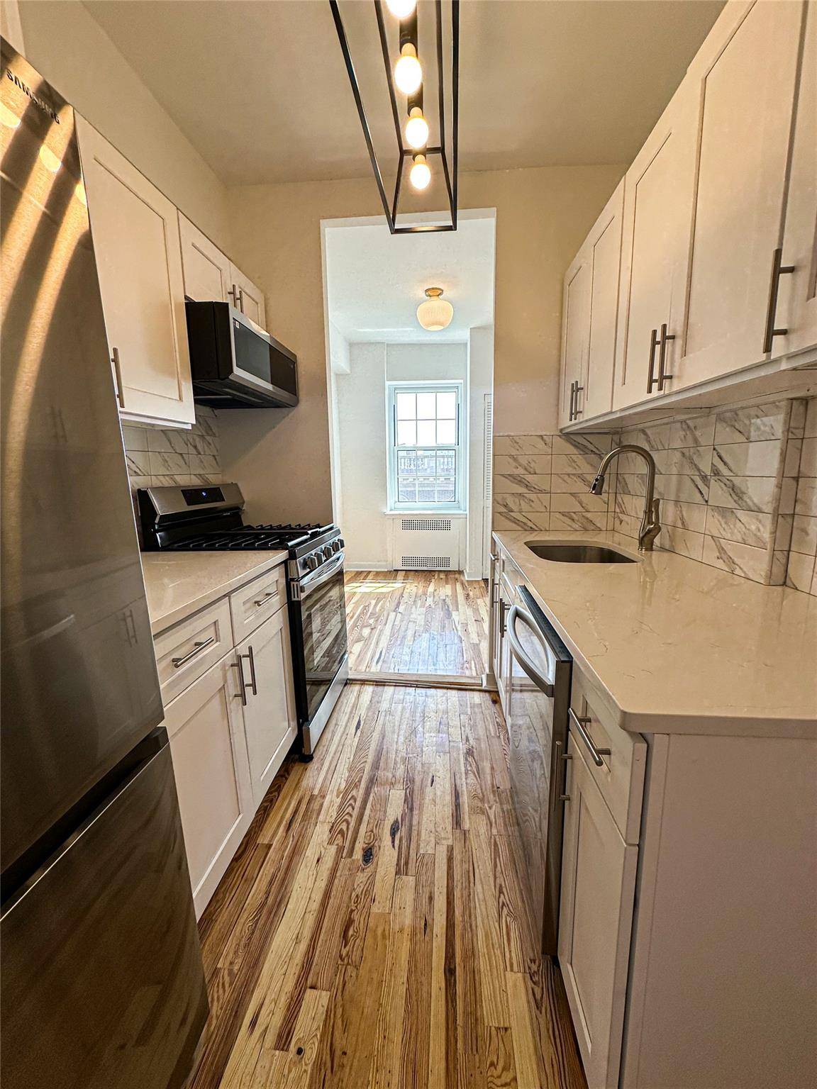 Jackson Heights, NY 11372,35-24 78th Street #A67