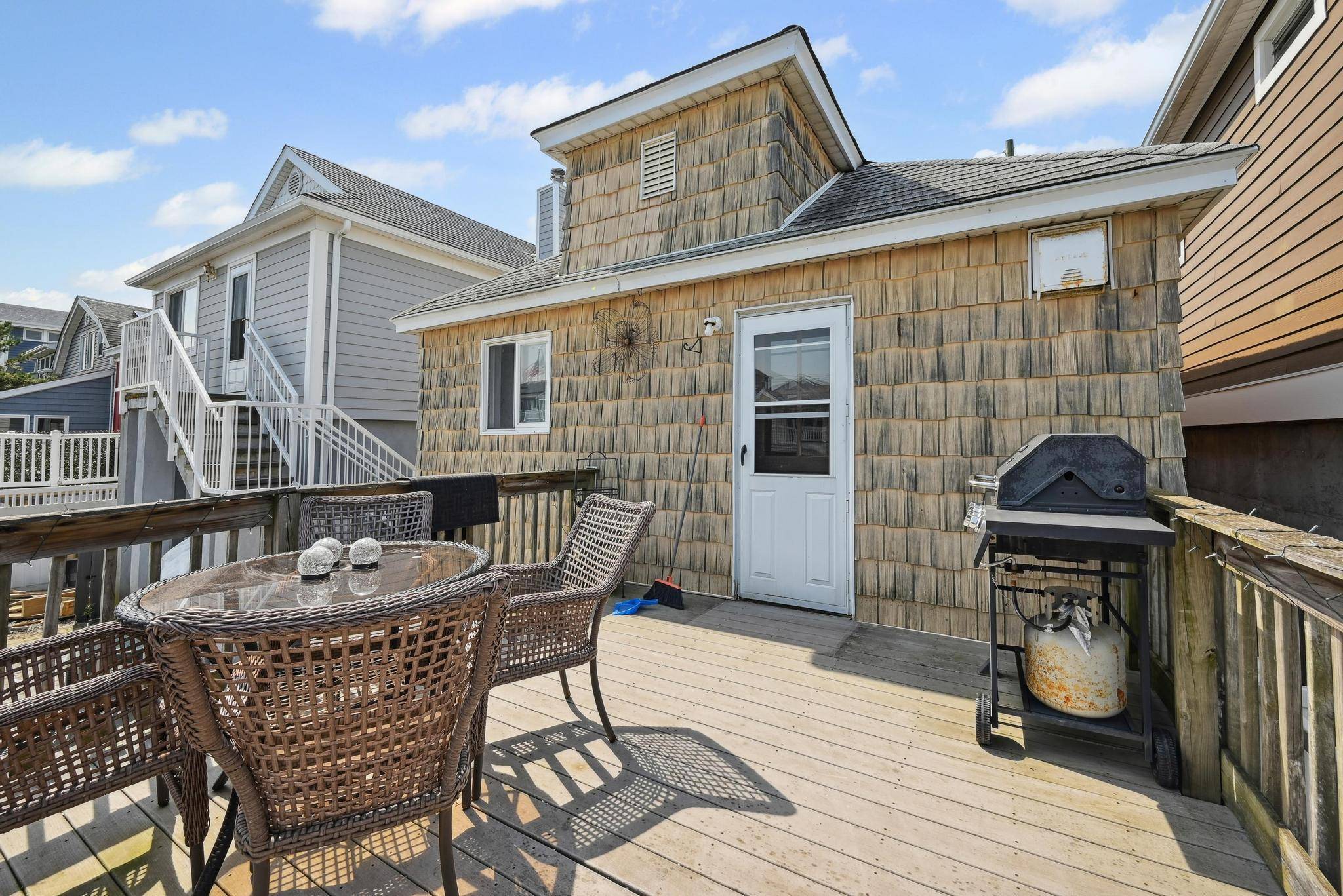 Broad Channel, NY 11693,41 W 15th RD