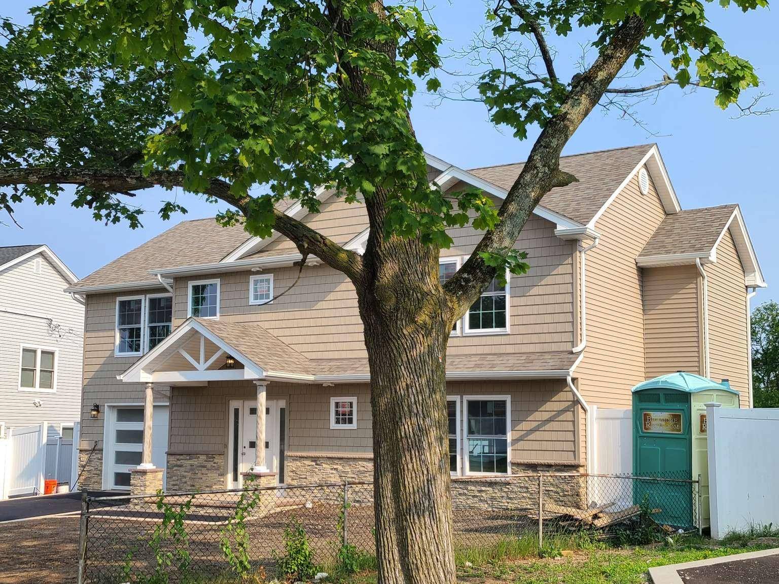 Levittown, NY 11756,56 Bayberry LN