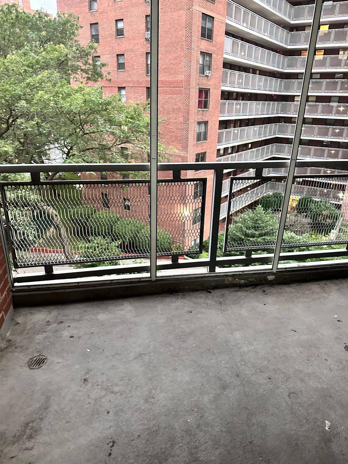 Rego Park, NY 11374,6145 98th ST #5J