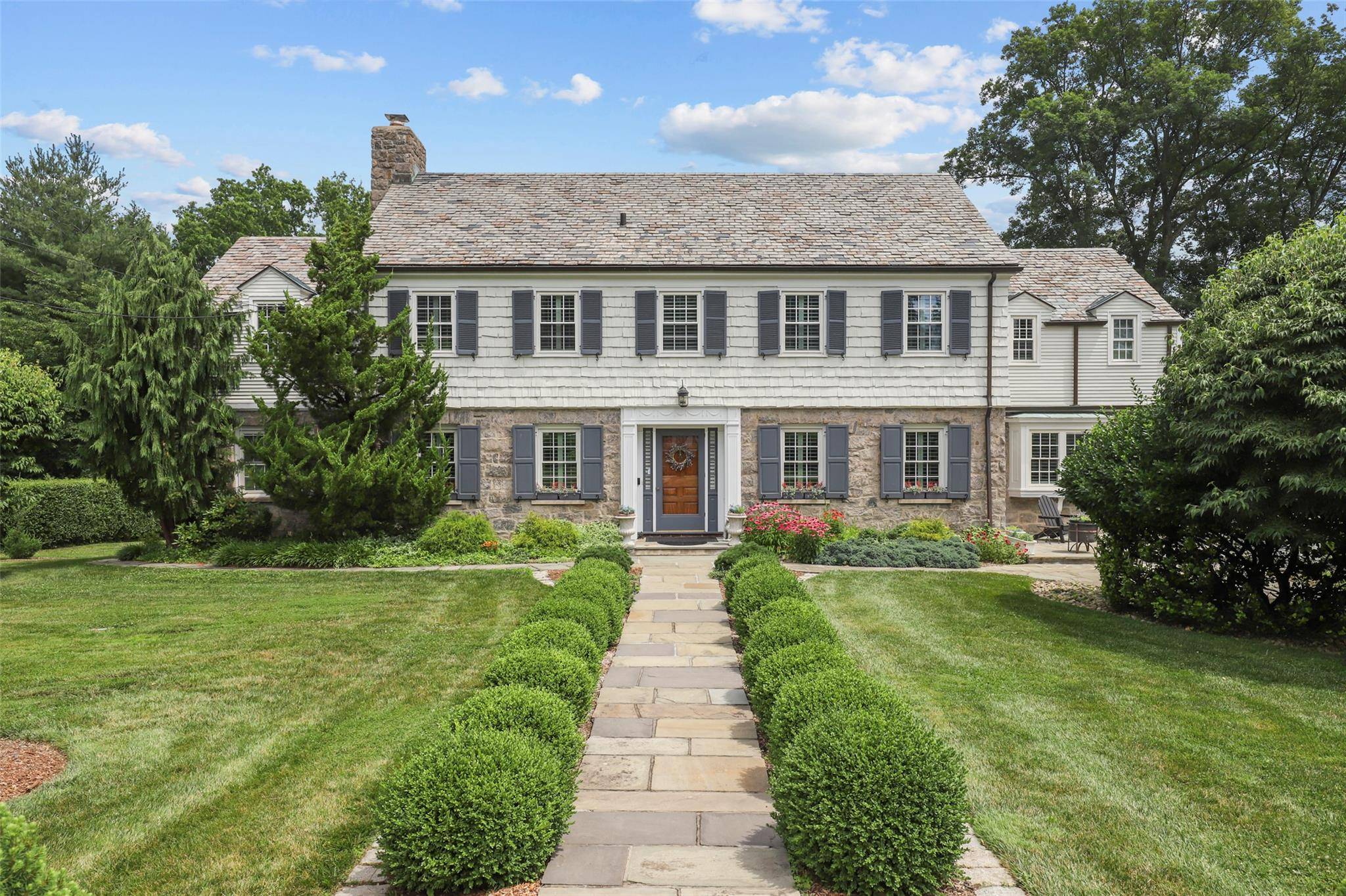 White Plains, NY 10605,31 Colonial RD