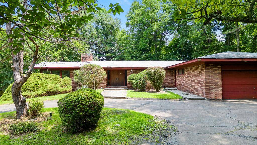 Monsey, NY 10952,10 Hilltop PL