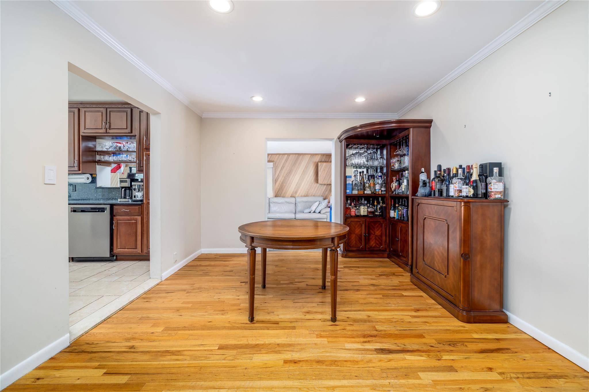 Oceanside, NY 11572,3458 Frederick ST
