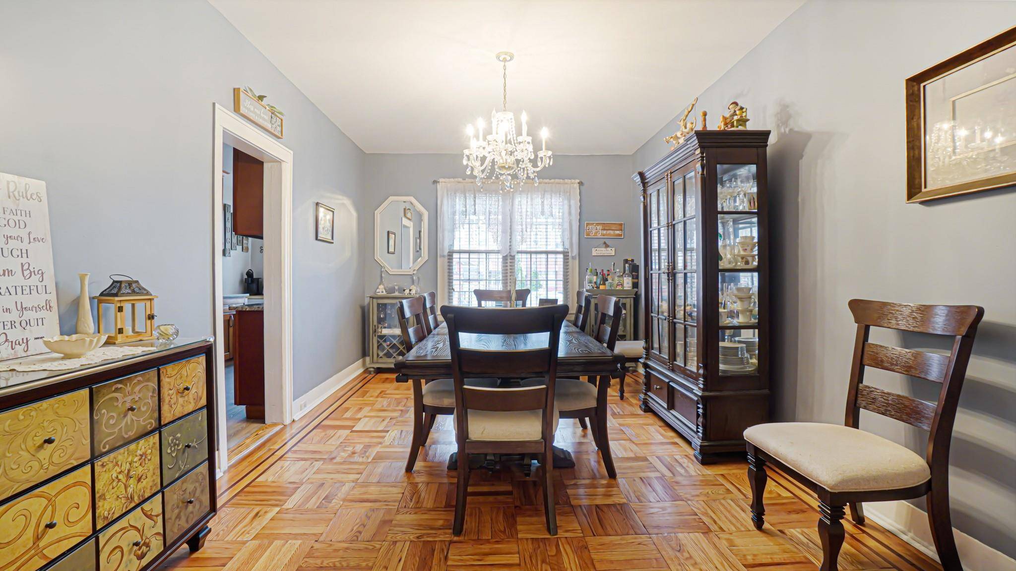 Middle Village, NY 11379,6477 82nd PL