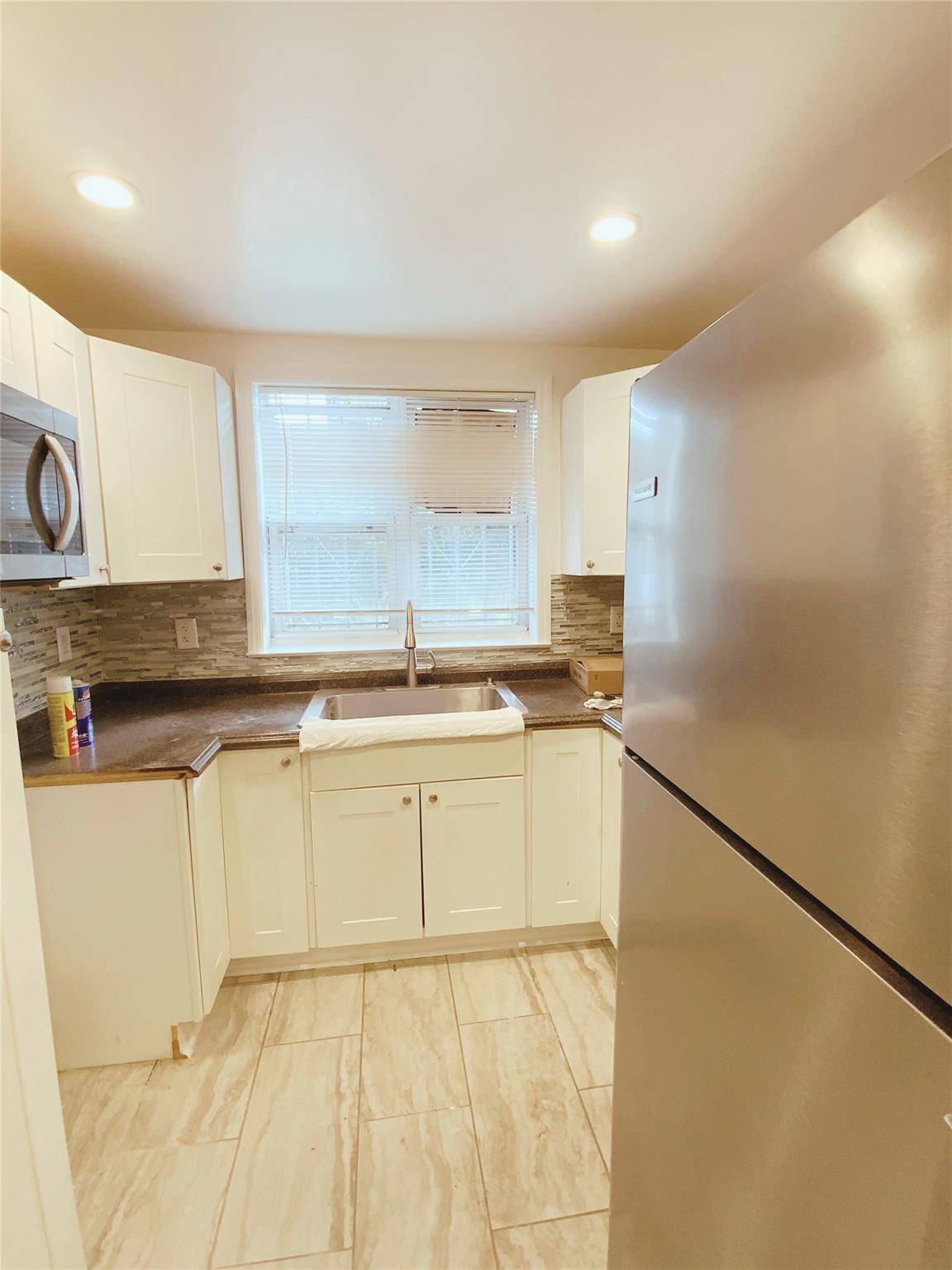 Bronx, NY 10461,1613 Tomlinson AVE #1